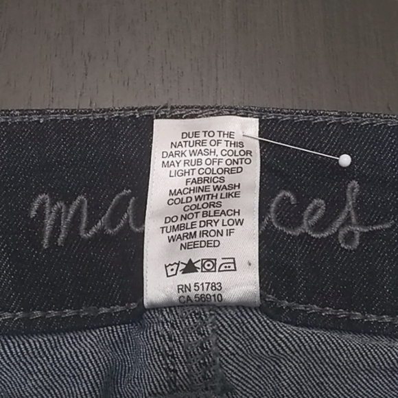 Maurices S-R Skinny Jeans - Picture 7 of 7